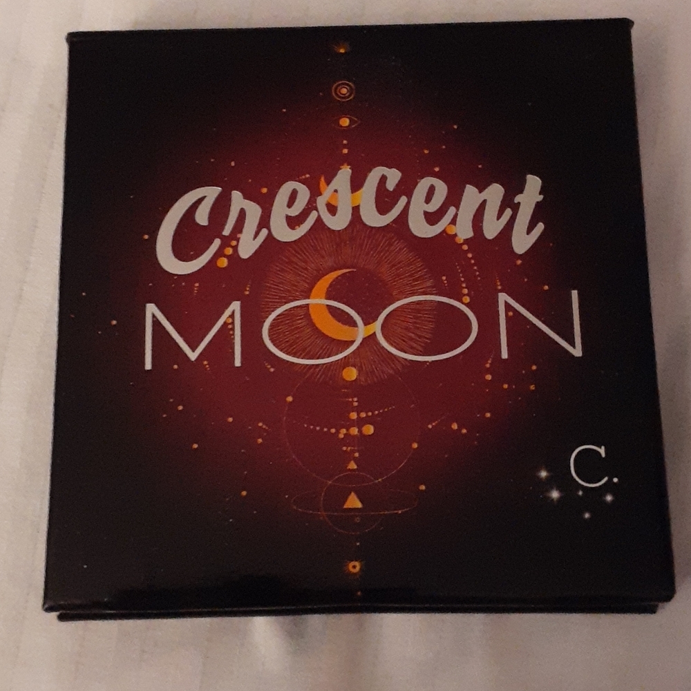 Crescent Moon eyeshadow pallet